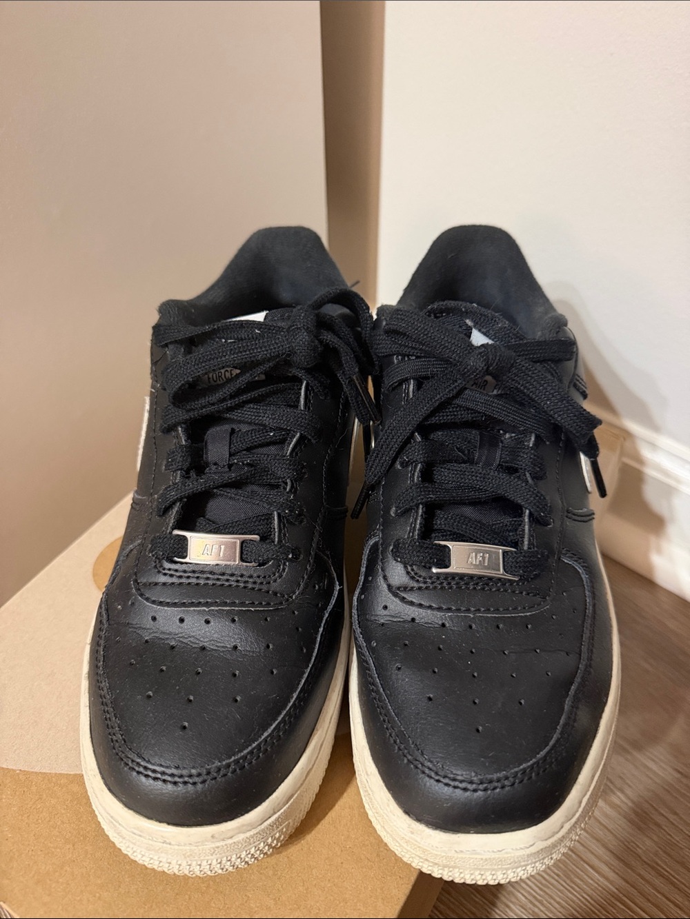 Nike Black and White Women's Low-Top Sneakers